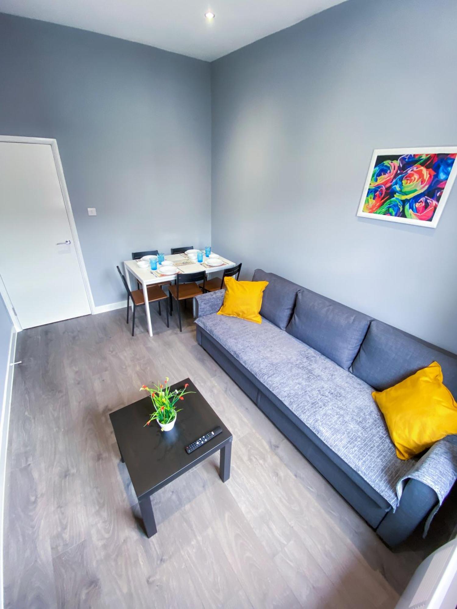 Modern 1 Bedroom Flat In Wood Green London Exterior photo